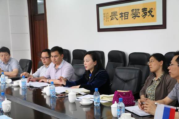 说明: F:/360云盘/EMC易倍官方网站/行政/照片/IMG_3934.JPG